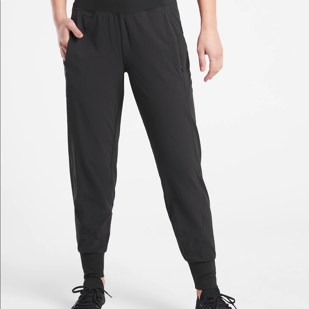Athleta Distance Jogger in Dobby, Size Small